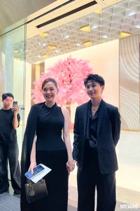 Minh Tu's Spectacular Wedding: A Night of High Fashion and Celebrity Glamour - image 1