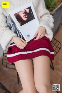 Sophisticated Reading Time with Jun Jun: A High-Fashion IESS Editorial - image 80