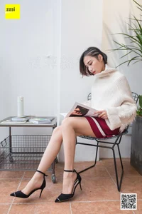 Sophisticated Reading Time with Jun Jun: A High-Fashion IESS Editorial - image 46