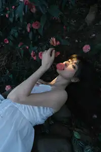 Enchanting Muse Amidst Blooms: Xing Zhi Ka Tao's Ethereal Beauty in YiTuYu Vol.8541 - image 10