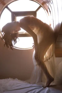 YiTuYu Art Language Vol.10318: A Visual Journey with Model Liu Liu - image 0