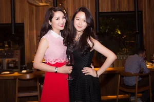 The Private Elegance of a Beauty Queen's Daughter: A Rare Glimpse - image 0