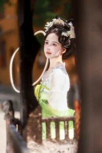 YiTuYu Art Language Vol.8102: Captivating Portrait Series Featuring Xiao Du Tong Xue - image 24
