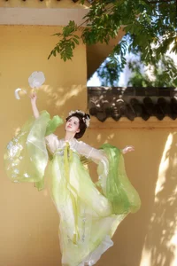 YiTuYu Art Language Vol.8102: Captivating Portrait Series Featuring Xiao Du Tong Xue - image 6
