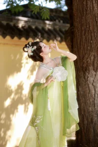 YiTuYu Art Language Vol.8102: Captivating Portrait Series Featuring Xiao Du Tong Xue - image 21