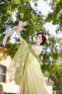 YiTuYu Art Language Vol.8102: Captivating Portrait Series Featuring Xiao Du Tong Xue - image 20