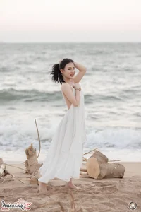 Chic Spaghetti Strap Tops: 89+ Stunning Summer Fashion Ideas and Styling Tips - image 81
