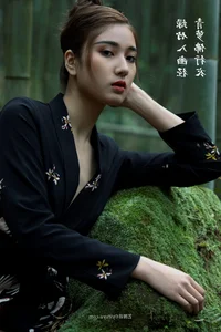 Artistic Portraiture: YiTuYu Art Language Vol.4893 Featuring Lin Lin - image 3