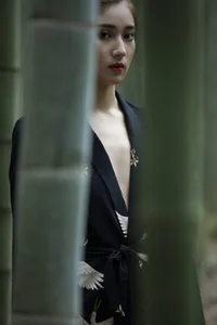 Artistic Portraiture: YiTuYu Art Language Vol.4893 Featuring Lin Lin - image 9