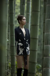 Artistic Portraiture: YiTuYu Art Language Vol.4893 Featuring Lin Lin - image 7