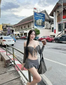 The Evolution of Social Media Fashion: Analyzing the Bold and Controversial Style Choices of Thai Influencers - image 1