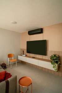 Transform 150m2 apartment into a cozy gathering space by removing partition walls - image 4