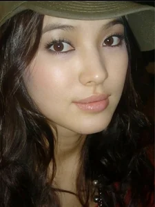 Song Hye Kyo: The Ageless Beauty and Style Icon of the Hallyu Generation - image 6