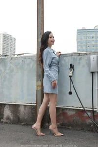 Modern Professionalism and Style: IESS SXJ No.1954 Featuring Xiao Jie - image 13
