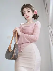 Feminine Coser: Charming Grace in Elegant Pink Attire 2024-11-24 - image 19