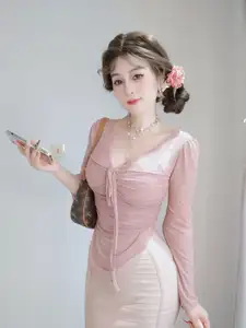 Feminine Coser: Charming Grace in Elegant Pink Attire 2024-11-24 - image 9