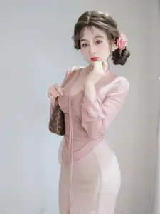 Feminine Coser: Charming Grace in Elegant Pink Attire 2024-11-24 - image 16