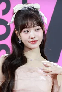 Iconic Beauty: The Top CF Queens of South Korea Across Every Generation - image 2