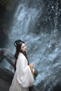 Art Language Vol.5220 Featuring Qiu Da Da - YiTuYu Photography Gallery - image 1