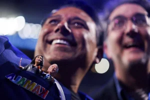 Highlights from Day 1 of the Democratic National Convention: Key Moments and Political Energy - image 8