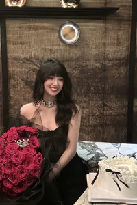 Tam Tit at 35: The Inspiring Evolution of Vietnam's Iconic Hot Girl - image 2
