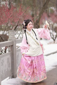 YiTuYu Art Language Vol.6943: The Youthful Grace of Xiao Du Tong Xue - image 3
