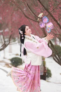 YiTuYu Art Language Vol.6943: The Youthful Grace of Xiao Du Tong Xue - image 4