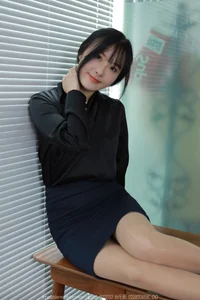 Minimalist Fashion Photography: Model Wan Ping in the Black Shirt Series - image 6