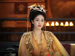 The Inspiring Journey of Bai Lu: From Professional Model to Leading C-Drama Star and Her Personal Health Revelations - image 2