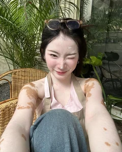 Unveiling the Angelic Beauty of the Viral 'Sealed Beauty' Trend - image 7