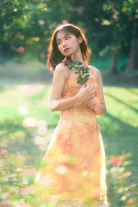 Stunning Gallery of Phan Thi Hong Sang: Capturing the Essence of Elegance and Modern Charm - image 7