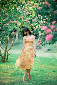 Stunning Gallery of Phan Thi Hong Sang: Capturing the Essence of Elegance and Modern Charm - image 5