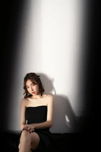 Stunning Gallery of Phan Thi Hong Sang: Capturing the Essence of Elegance and Modern Charm - image 18