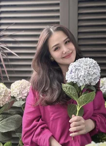 Phanh Lee’s Post-Baby Glow: Addressing the Beauty Rumors Surrounding the Billionaire’s Daughter-in-Law - image 4