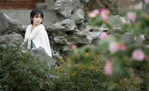 Visual Elegance in YiTuYu Art Language Vol.6413 Featuring He Zhou Xi E16 - image 2