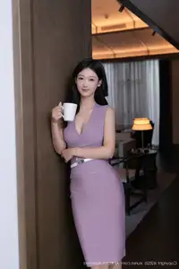 Tang An Qi's Elegant Allure in Purple Dress - XiuRen No.10716: Discover Her Captivating Charm - image 11