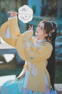 Modern Elegance: YiTuYu Art Language Vol.4677 Tifa Ding Xiao Ni - image 4
