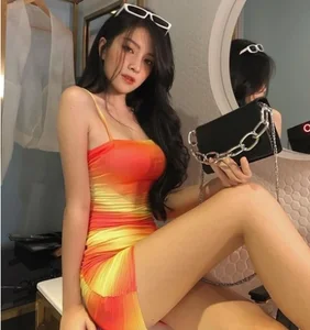 HAGL Footballer’s Girlfriend Gains International Attention: Chinese Media Praises Her Exceptional Beauty and Style - image 10