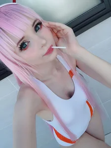 Dreamy Sky Vibes with Coser Peach Milky as Zero Two - image 11