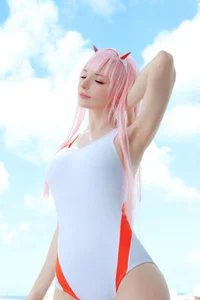 Dreamy Sky Vibes with Coser Peach Milky as Zero Two - image 9