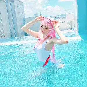 Dreamy Sky Vibes with Coser Peach Milky as Zero Two - image 5