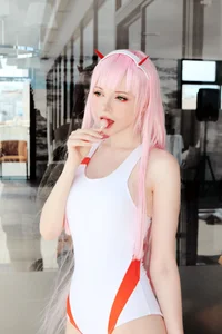 Dreamy Sky Vibes with Coser Peach Milky as Zero Two - image 4
