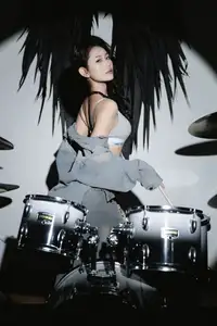 Art Language Vol.8714: Ni Ni - The Alluring Rock Girl with Unmistakable Charisma - image 5