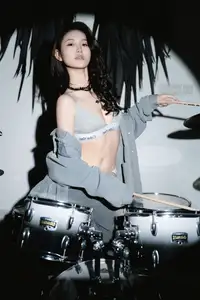 Art Language Vol.8714: Ni Ni - The Alluring Rock Girl with Unmistakable Charisma - image 4