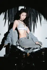 Art Language Vol.8714: Ni Ni - The Alluring Rock Girl with Unmistakable Charisma - image 8