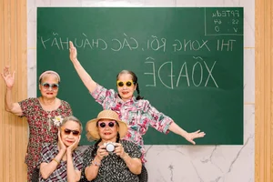 Heartwarming Ways Grandparents Celebrate Students After Final Exams and Academic Milestones - image 4