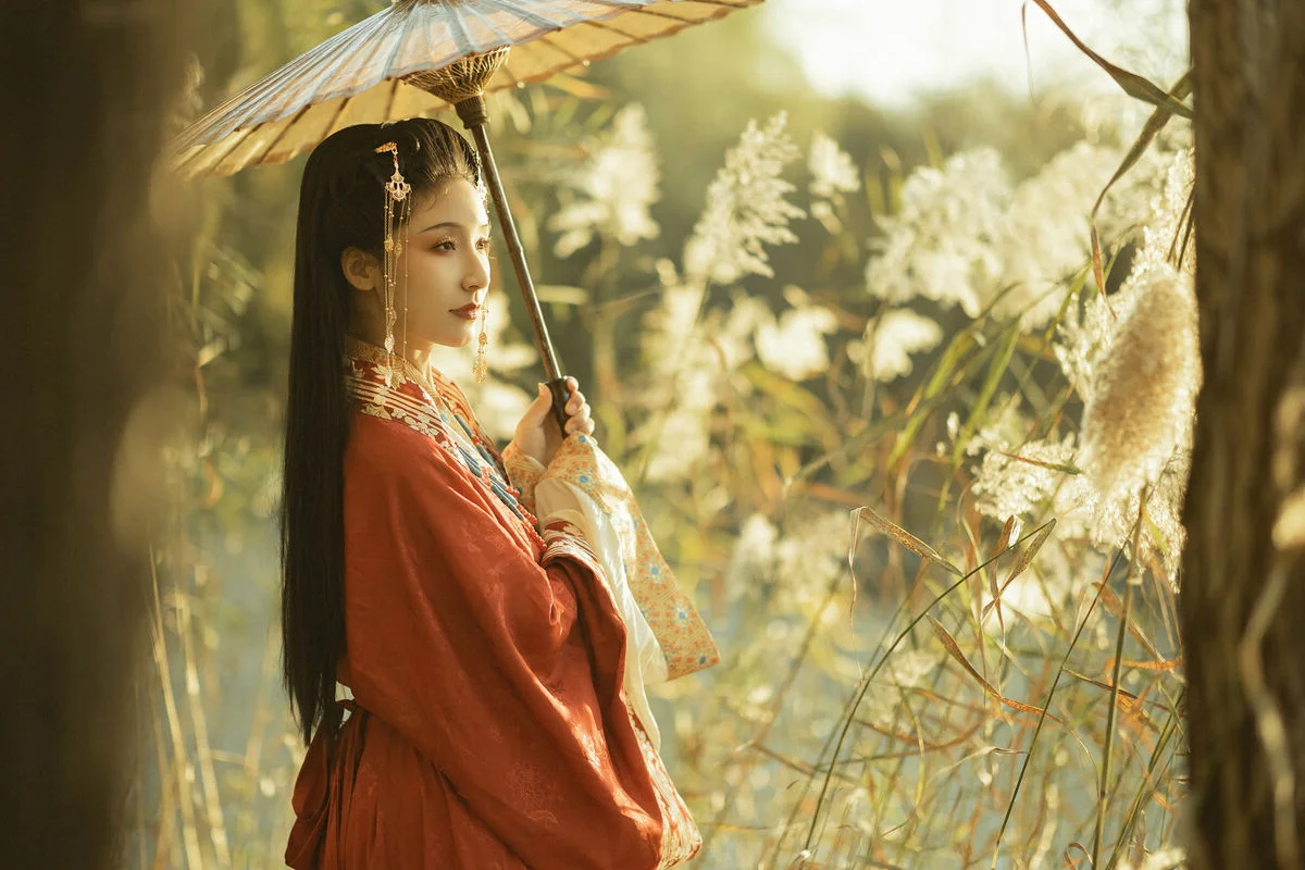 Artistic Visuals in YiTuYu Art Language Vol.6350 Featuring Zhi Yu Qian Deng
