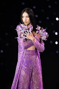 Runway Mastery: Ngoc Chau and Huong Ly Stun in Impressive Outfits and 30cm Heels - image 6