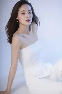 Zhou Xu Xu: Captivating Beauty in YiTuYu Vol.8586 – Discover the Allure 0023 - image 5