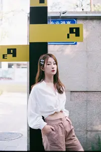 Urban Charm with Xiao Ming: A Glimpse into YiTuYu Vol.8806 - image 2